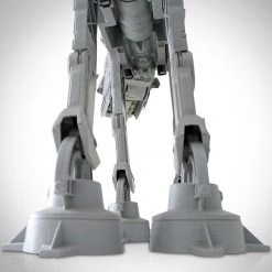 RARE-T Collectible Statues Star Wars - Generation 1- 1981 At-At In Museum Display