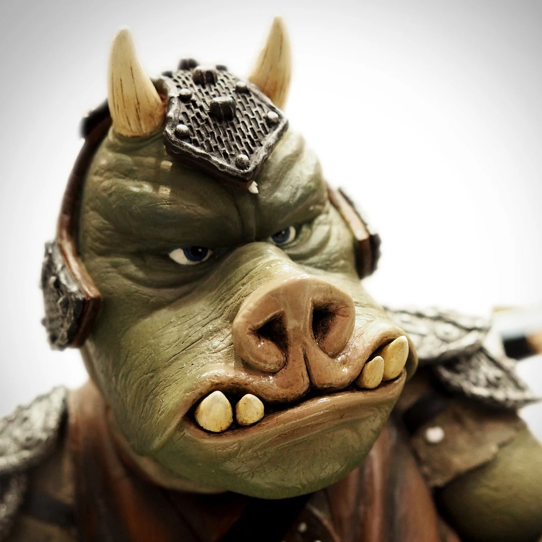 RARE-T Star Wars- Gamorrean Guard Premium 1/5 Scale Statue 7 RARE-T Star Wars- Gamorrean Guard Premium 1/5 Scale Statue