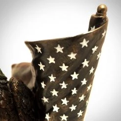 Decor L'Autre Sens American Bald Eagle And USA Flag Cast Bronze Statue