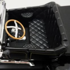 Toy Wonders Die-Cast Vehicles Ford-T (1923) Bucket Roadster- Exclusive Elite Edition Die-Cast Car Display Set