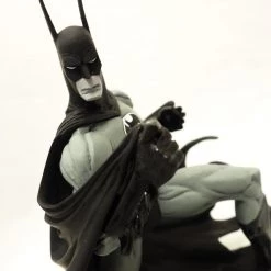 Grosnor Ready To Ship! 48 Hour Shipping! Batman (Black & White - Sale) Statue