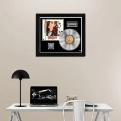 G.R.O. Limited Edition Frames Amy Grant - Lead Me On Platinum LP Limited Signature Edition Studio Licensed Custom Frame