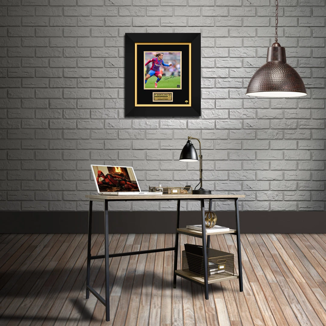 RARE-T Barcelona - Antoine Griezmann Photo Limited Signature Edition Studio Licensed Custom Frame 2 RARE-T Barcelona - Antoine Griezmann Photo Limited Signature Edition Studio Licensed Custom Frame