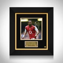 RARE-T Arsenal - Ashley Cole Photo Limited Signature Edition Studio Licensed Custom Frame