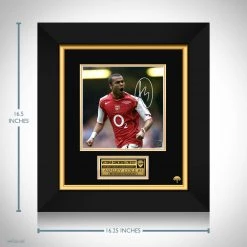 RARE-T Arsenal - Ashley Cole Photo Limited Signature Edition Studio Licensed Custom Frame 9 RARE-T Arsenal - Ashley Cole Photo Limited Signature Edition Studio Licensed Custom Frame
