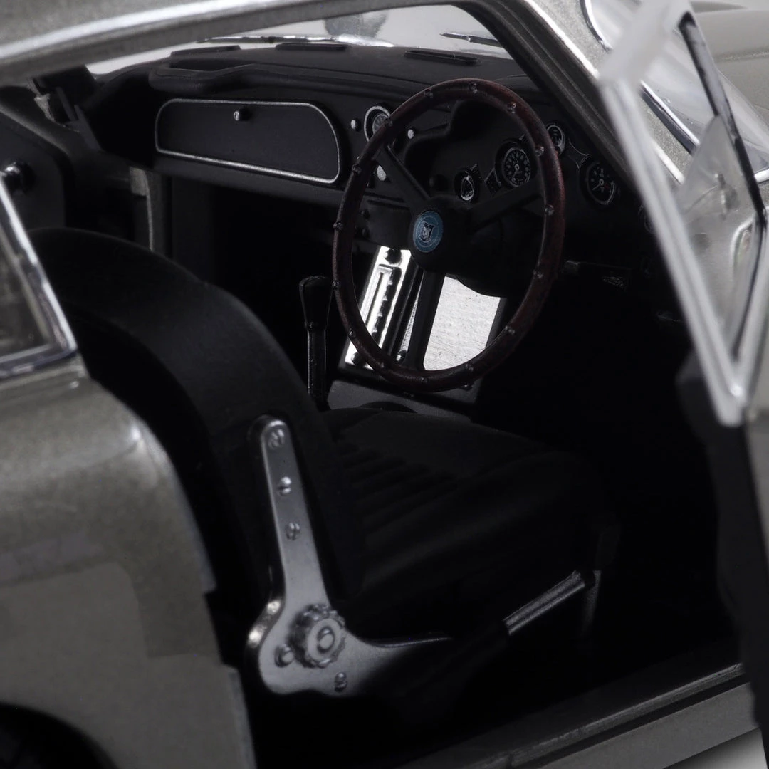 APW James Bond- Hand-Signed Aston Martin Die-Cast Car By Sean Connery Custom Museum Display. Signed Memorabilia 10 APW James Bond- Hand-Signed Aston Martin Die-Cast Car By Sean Connery Custom Museum Display. Signed Memorabilia