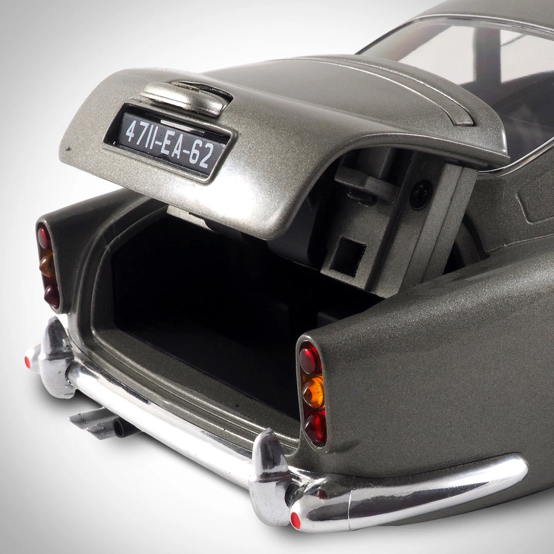 APW James Bond- Hand-Signed Aston Martin Die-Cast Car By Sean Connery Custom Museum Display. Signed Memorabilia 11 APW James Bond- Hand-Signed Aston Martin Die-Cast Car By Sean Connery Custom Museum Display. Signed Memorabilia