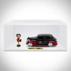 Toy Wonders Betty Boop - Die-Cast 1939 Chevy Master Deluxe & Figure With Custom Display Ready To Ship! 48 Hour Shipping!
