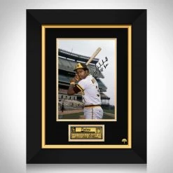 RARE-T Sports Memorabilia San Diego Padres - Dave Winfield Photo Limited Signature Edition Studio Licensed Custom Frame