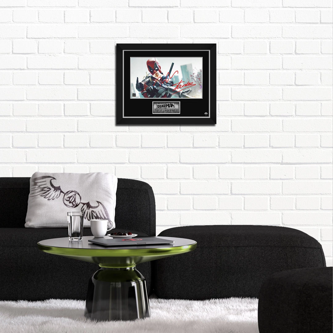 RARE-T Limited Edition Frames Deadpool Shooting Photo Limited Signature Edition Studio Licensed Custom Frame 2 RARE-T Limited Edition Frames Deadpool Shooting Photo Limited Signature Edition Studio Licensed Custom Frame