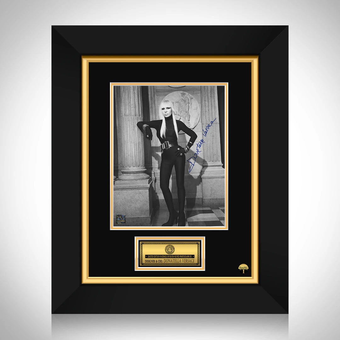 RARE-T Donatella Versace Photo Limited Signature Edition Studio Licensed Custom Frame 1 RARE-T Donatella Versace Photo Limited Signature Edition Studio Licensed Custom Frame
