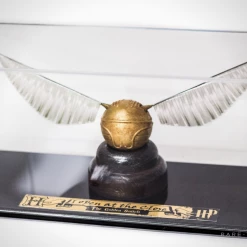 RARE-T Collectible Statues Harry Potter - Golden Snitch Hand Painted With Museum Display 7 RARE-T Collectible Statues Harry Potter - Golden Snitch Hand Painted With Museum Display