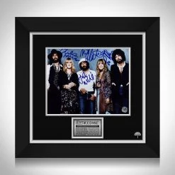 RARE-T NEW Fleetwood Mac Band Photo Limited Signature Edition Licensed Custom Frame