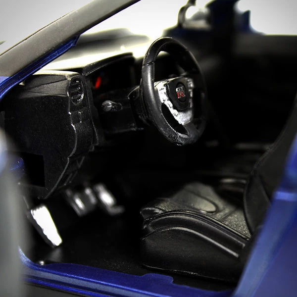 Toy Wonders Fast & Furious - Brian's 2012 Nissan GTR R35 Blue Fast & Furious 7 Movie Diecast Model Car Custom Museum Display 6 Toy Wonders Fast & Furious - Brian's 2012 Nissan GTR R35 Blue Fast & Furious 7 Movie Diecast Model Car Custom Museum Display