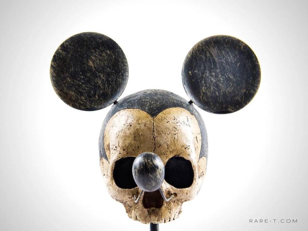 RARE-T Collectible Statues Mickey -Rip Skull Handcrafted Statue / Stand 2 RARE-T Collectible Statues Mickey -Rip Skull Handcrafted Statue / Stand