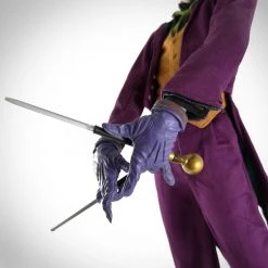 RARE-T The Joker- Holding Swords Sideshow Collectibles Limited Edition Premium Format 1/4 Scale Statue