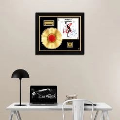 RARE-T Limited Edition Frames Liza Minnelli - Liza With A Z Gold LP Limited Signature Edition Studio Licensed Custom Frame