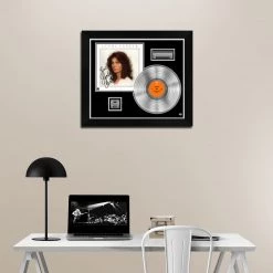 RARE-T Lynda Carter - Portrait Platinum LP Limited Signature Edition Studio Licensed Custom Frame