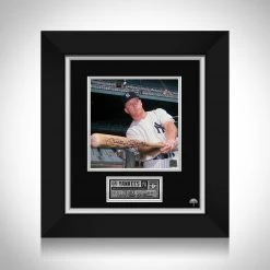 RARE-T New York Yankees - Mickey Mantle Photo Limited Signature Edition Studio Licensed Custom Frame Sports Memorabilia