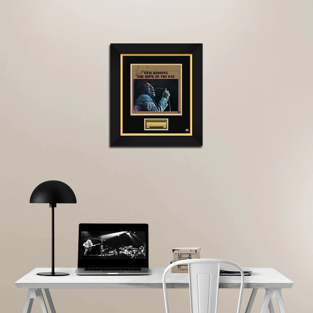 RARE-T Otis Redding - The Dock Of The Bay LP Cover Limited Signature Edition Studio Licensed Custom Frame 2 RARE-T Otis Redding - The Dock Of The Bay LP Cover Limited Signature Edition Studio Licensed Custom Frame