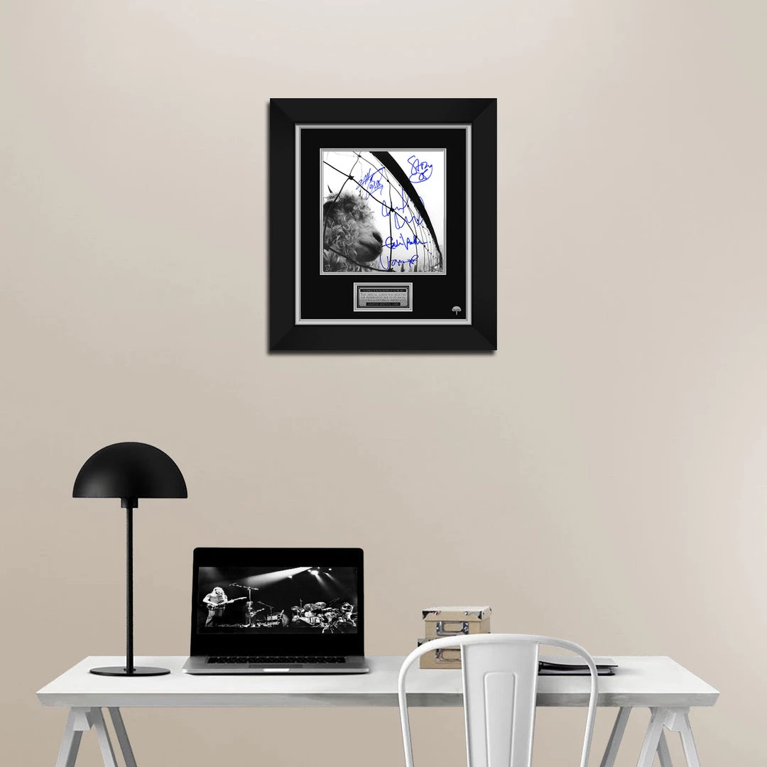 RARE-T Pearl Jam - VS LP Cover Limited Signature Edition Studio Licensed Custom Frame 2 RARE-T Pearl Jam - VS LP Cover Limited Signature Edition Studio Licensed Custom Frame