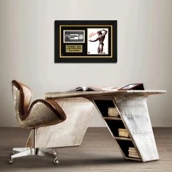 RARE-T Pumping Iron Photo & VHS Limited Signature Edition Studio Licensed Custom Frame