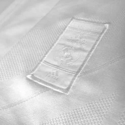 APW Cristiano Ronaldo- Certified Vintage Team Hand-Signed Real Madrid 2017-2018 White Jersey Custom Frame