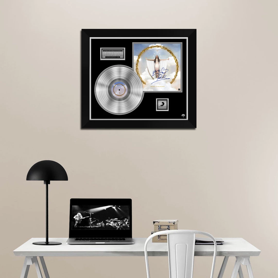 RARE-T Rosalia - El Mal Querer Platinum LP Limited Signature Edition Studio Licensed Custom Frame Limited Edition Frames 2 RARE-T Rosalia - El Mal Querer Platinum LP Limited Signature Edition Studio Licensed Custom Frame Limited Edition Frames