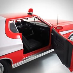 Toy Wonders Starsky & Hutch 1976 Ford Gran Torino Die-Cast Limited Edition Custom Display Ready To Ship! 48 Hour Shipping! 16 Toy Wonders Starsky & Hutch 1976 Ford Gran Torino Die-Cast Limited Edition Custom Display Ready To Ship! 48 Hour Shipping!