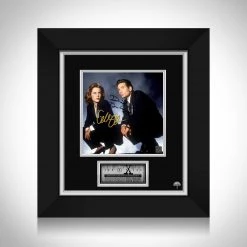 RARE-T X-FIles - Scully & Mulder Limited Signature Edition Studio Licensed Photo Custom Frame