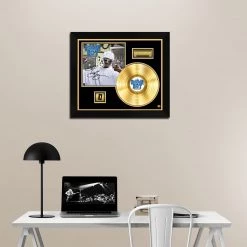 RARE-T Soulja Boy - Souljaboytellem.com Gold LP Limited Signature Edition Studio Licensed Custom Frame 11 RARE-T Soulja Boy - Souljaboytellem.com Gold LP Limited Signature Edition Studio Licensed Custom Frame