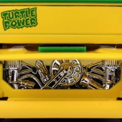 Toy Wonders TMNT 1962 Volkswagen Bus & Leonardo Metal Die-Cast - Premium Display