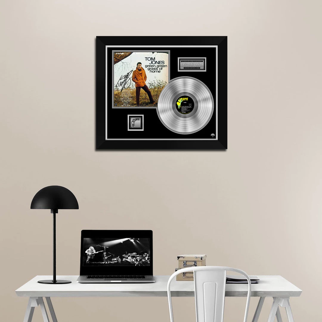 RARE-T Tom Jones - Green, Green, Grass Of Home Platinum LP Limited Signature Edition Studio Licensed Custom Frame 2 RARE-T Tom Jones - Green, Green, Grass Of Home Platinum LP Limited Signature Edition Studio Licensed Custom Frame