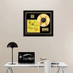 RARE-T Limited Edition Frames UB40 - Signing Off Gold LP Limited Signature Edition Studio Licensed Custom Frame
