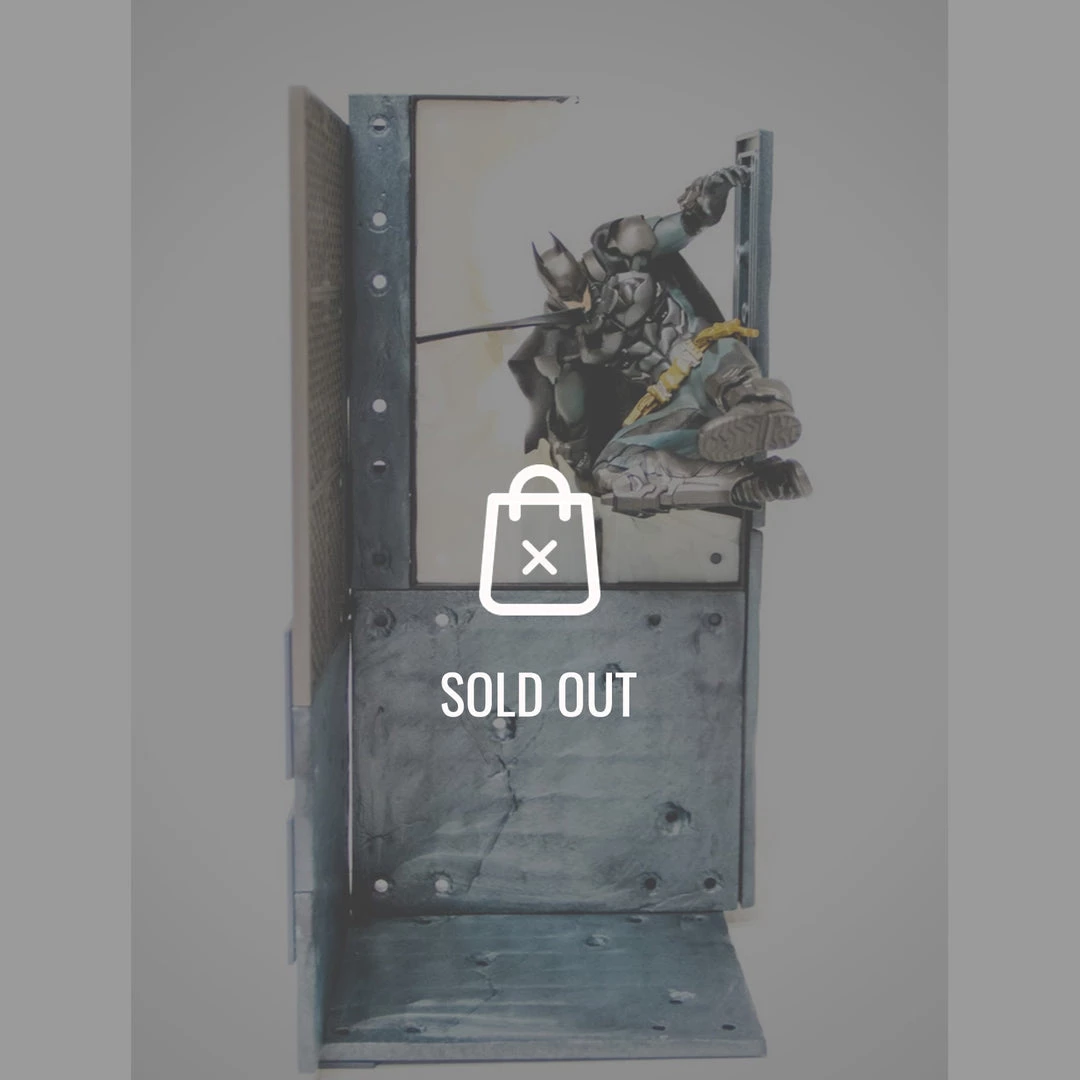 RARE-T First Modular Base Sculpted 'Batman - Arkham Knight' Statue 1 RARE-T First Modular Base Sculpted 'Batman - Arkham Knight' Statue