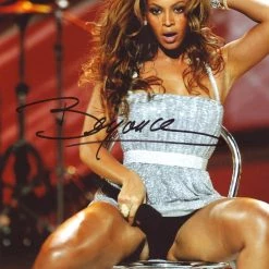 RARE-T Beyonce Limited Signature Edition Studio Licensed Photo Custom Frame Limited Edition Frames