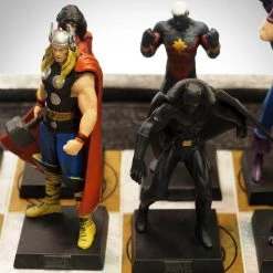 RARE-T Game Room Eagle Moss- Limited Edition Marvel Chess Game With 32 Hand-Made & Numbered Figures.
