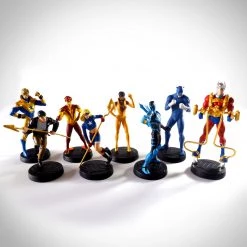 RARE-T Game Room Limited Edition Dc Vintage Chess Set With 32 Numbered Eagle Moss Figures & Comic Books.