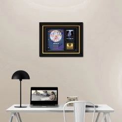 RARE-T Demolition Man Script Limited Signature Edition Studio Licensed Custom Frame Limited Edition Frames