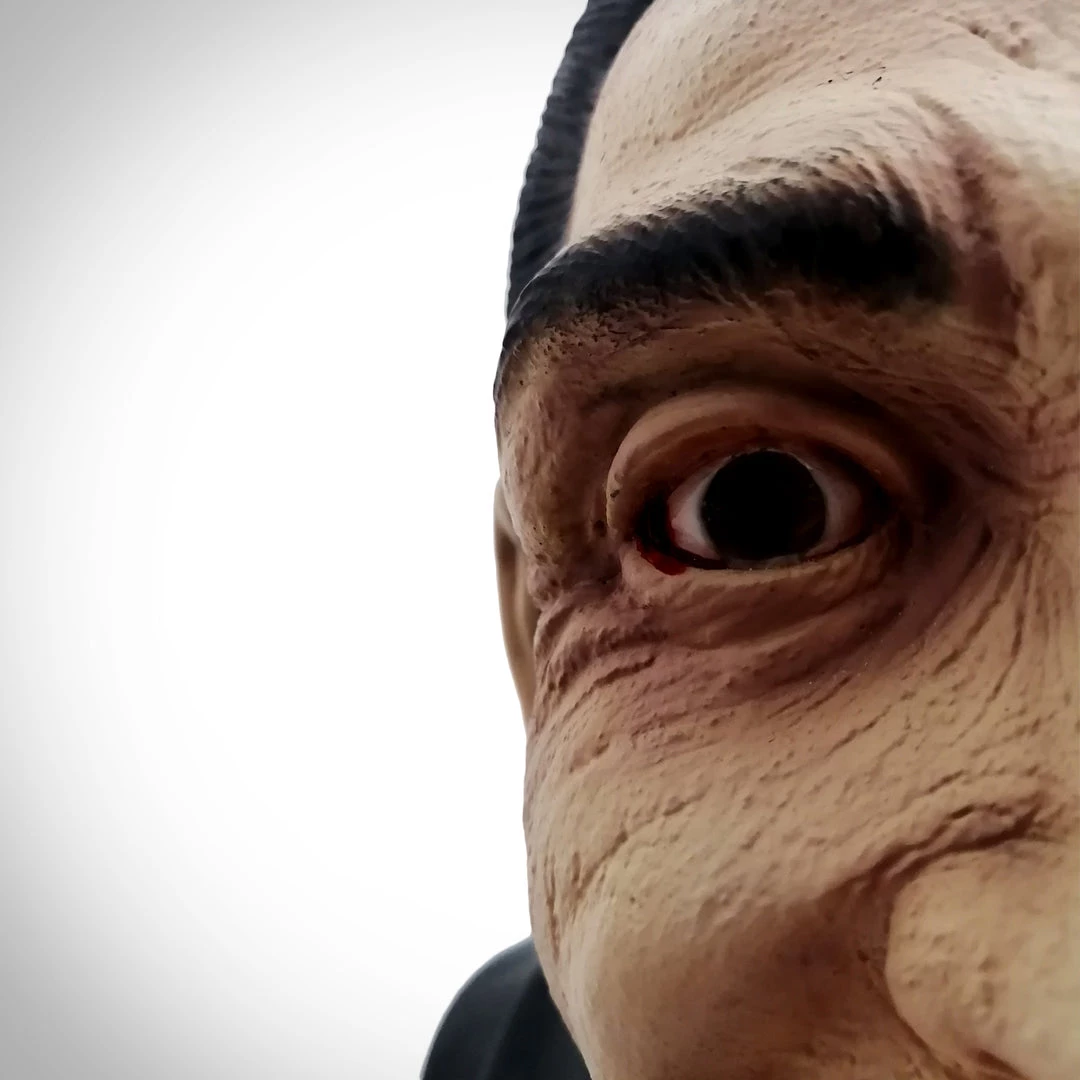 Les Envahisseurs Ready To Ship! 48 Hour Shipping! Vintage Dracula Limited Edition Head Bust Statue By Renowned Special Effects Artist Miles Teves 6 Les Envahisseurs Ready To Ship! 48 Hour Shipping! Vintage Dracula Limited Edition Head Bust Statue By Renowned Special Effects Artist Miles Teves