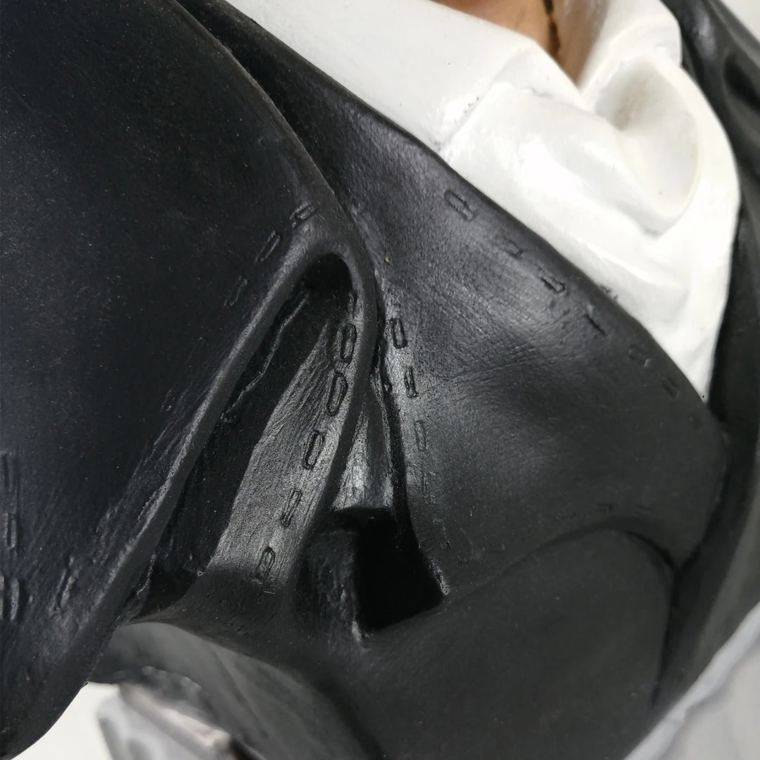 Les Envahisseurs Ready To Ship! 48 Hour Shipping! Vintage Dracula Limited Edition Head Bust Statue By Renowned Special Effects Artist Miles Teves 7 Les Envahisseurs Ready To Ship! 48 Hour Shipping! Vintage Dracula Limited Edition Head Bust Statue By Renowned Special Effects Artist Miles Teves