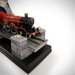 Harry Potter- Limited Edition Noble Hand-Painted Hogwarts Express Train Book Ends Ready To Ship! 48 Hour Shipping!