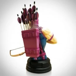 RARE-T Hawkeye- Holding Bow And Arrow Vintage 2012 Gentle Giant Limited Edition Bust Statue