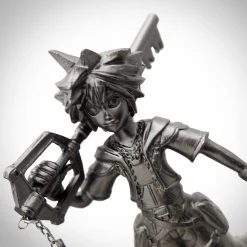 Grosnor Disney- Limited Edition Vintage Mickey Mouse Kingdom Of Hearts Statues & Keychain