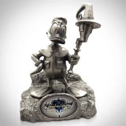 Grosnor Disney- Limited Edition Vintage Mickey Mouse Kingdom Of Hearts Statues & Keychain