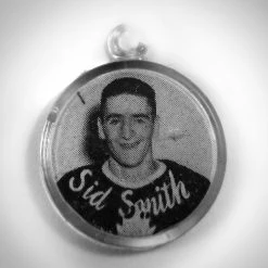 Michel Sports Memorabilia Maurice Richard & Sid Smith Double Sided Vintage 1950's Canadian Hockey Legends Charm Pendant
