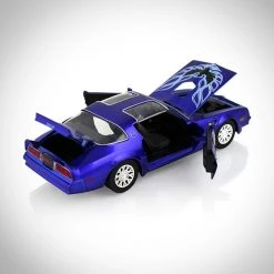 Toy Wonders Die-Cast Vehicles IT - Pennywise & Henry Bowers Pontiac Firebird Diecast Car & Figures Limited Edition Premium Display