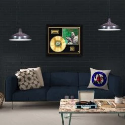 RARE-T Limited Edition Frames Queen News Of The World Gold LP Limited Signature Edition Studio Licensed Custom Frame