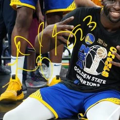 RARE-T Golden States Warriors 2022 NBA Champions Photo Limited Signature Edition Licensed Custom Frame NEW 13 RARE-T Golden States Warriors 2022 NBA Champions Photo Limited Signature Edition Licensed Custom Frame NEW