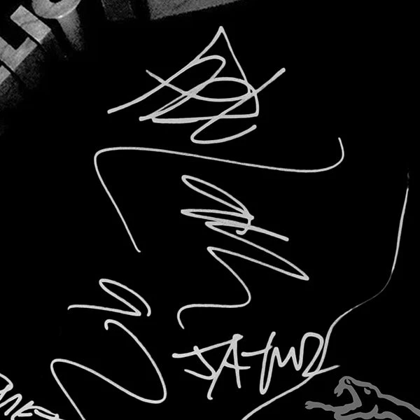 RARE-T Metallica - Black Gold LP Limited Signature Edition Studio Licensed Custom Frame 5 RARE-T Metallica - Black Gold LP Limited Signature Edition Studio Licensed Custom Frame